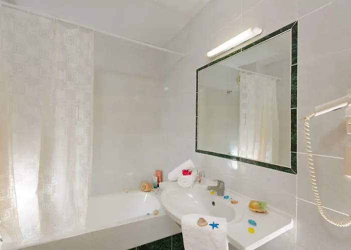 Hotel Agrabella - Adults Only 3*