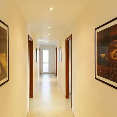 호텔 Agrabella - Adults Only 3*